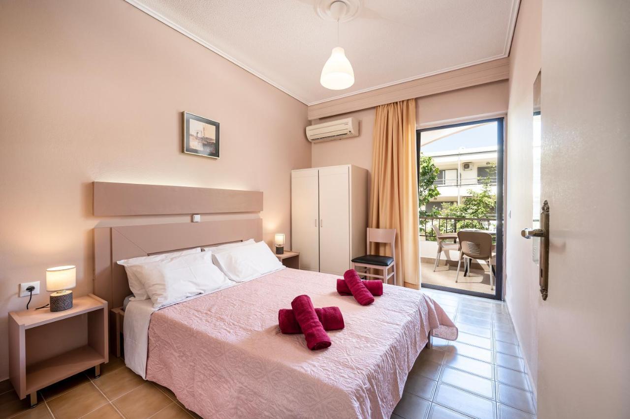 Prestige Holiday Apartments คอสทาวน์ ภายนอก รูปภาพ