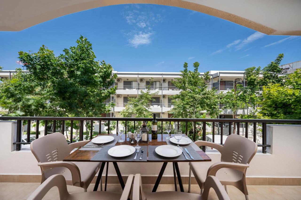 Prestige Holiday Apartments คอสทาวน์ ภายนอก รูปภาพ