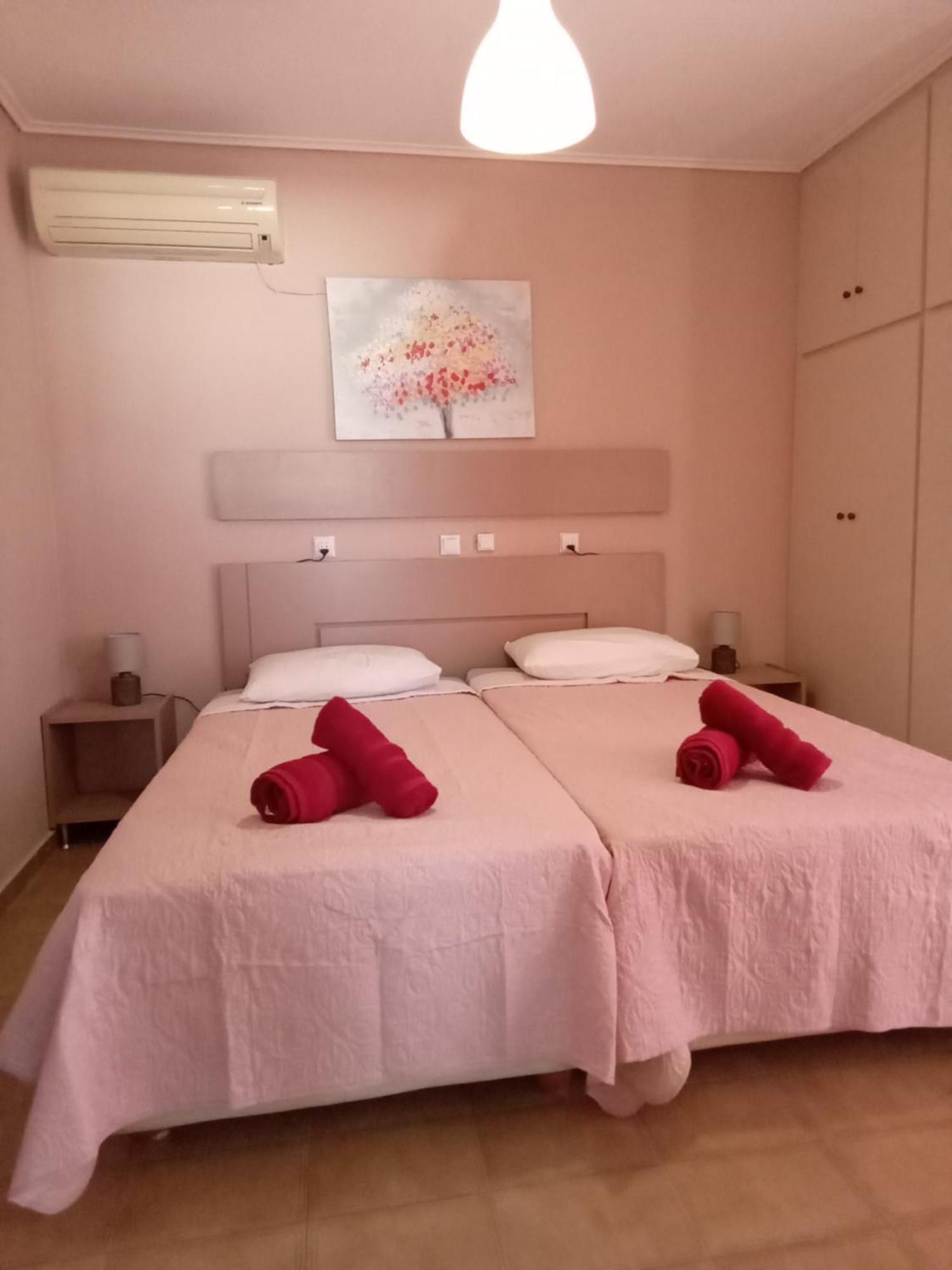 Prestige Holiday Apartments คอสทาวน์ ภายนอก รูปภาพ